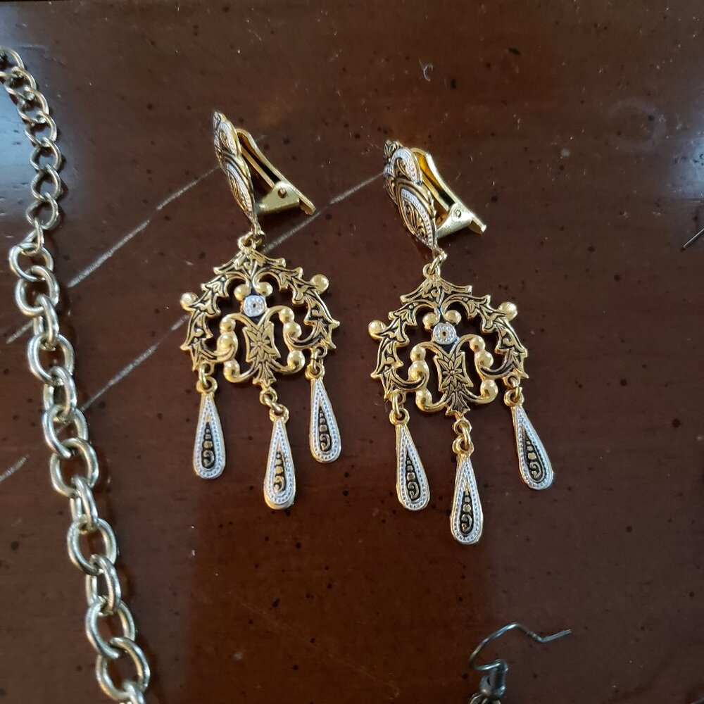 8 piece Bohemian Costume jewelry lot necklace earrings locket bracelet - Picture 8 of 11